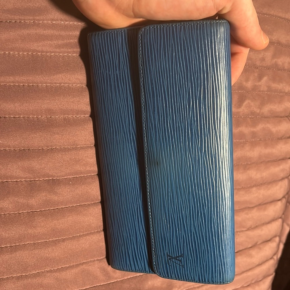 Louis Vuitton Epi Leather Zip Long Wallet